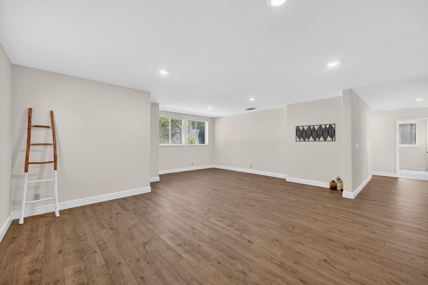396 SEATON Drive