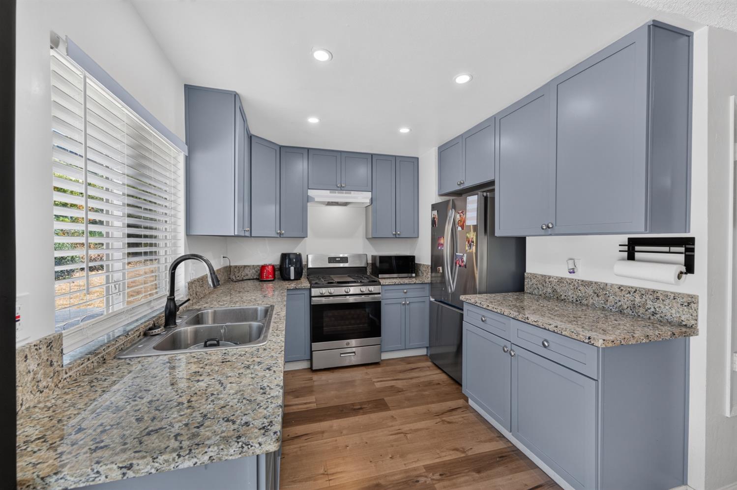 807 REEF POINT Drive