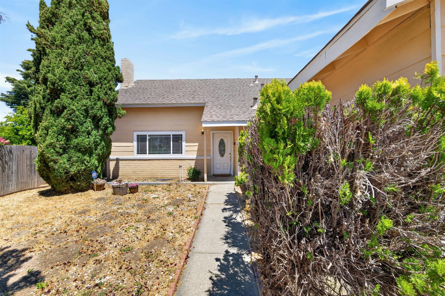 807 REEF POINT Drive