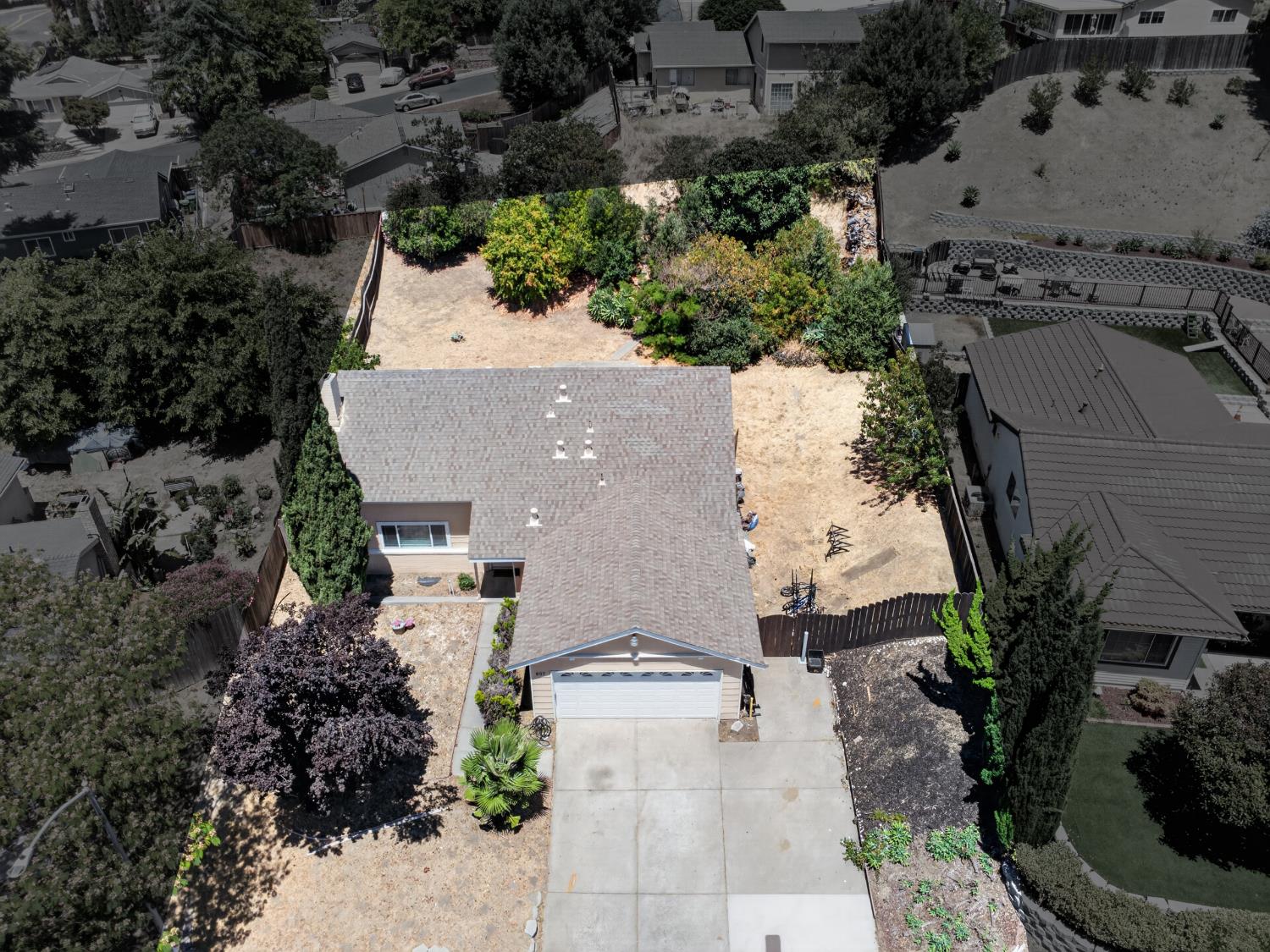 807 REEF POINT Drive
