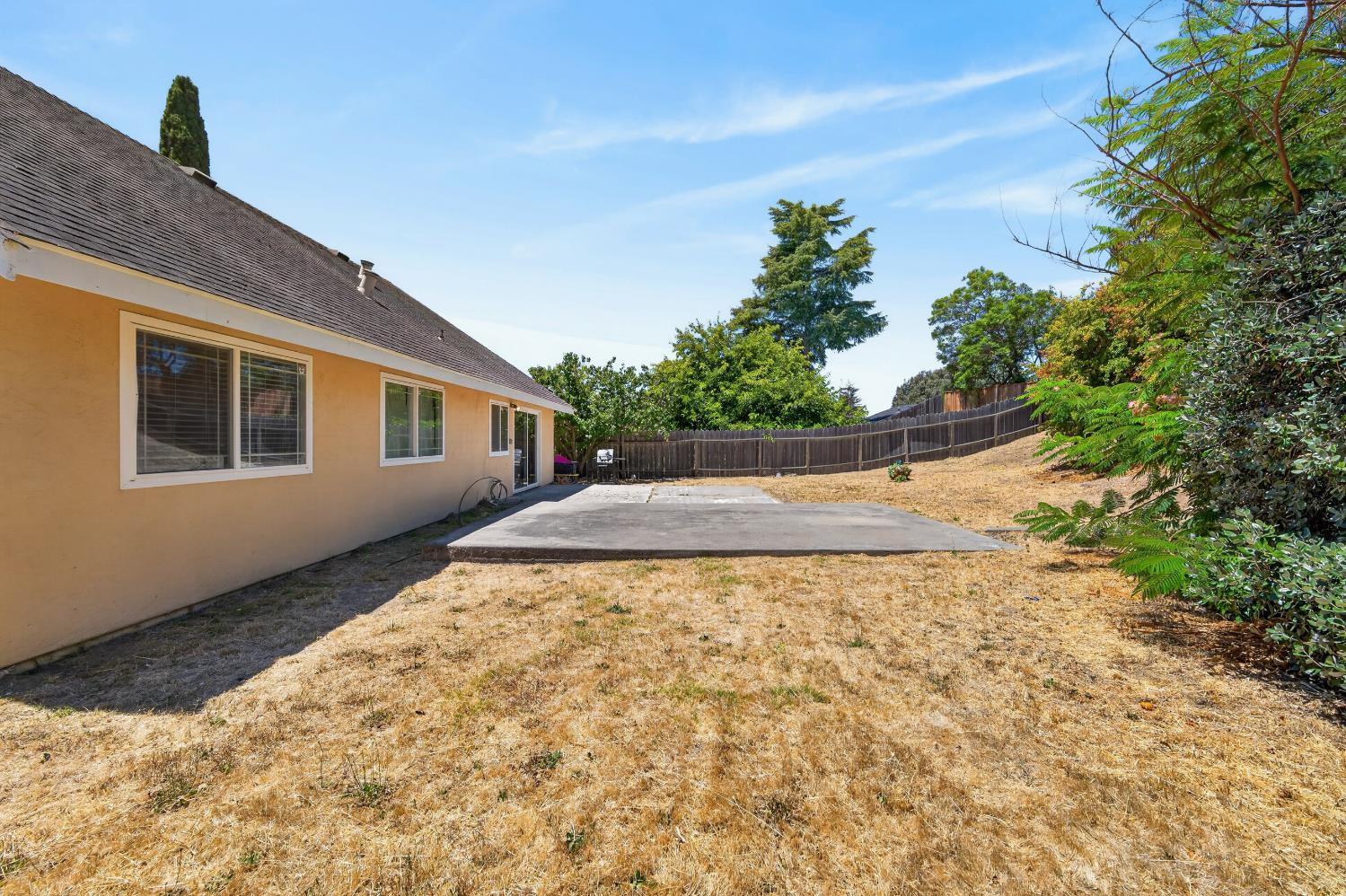 807 REEF POINT Drive