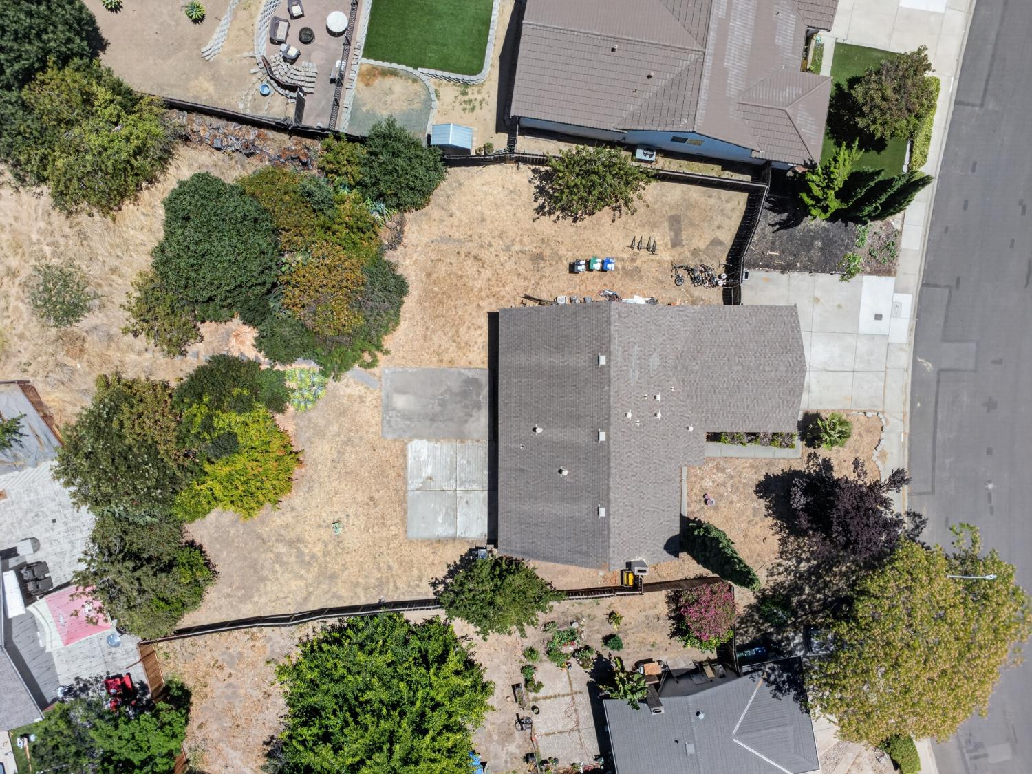 807 REEF POINT Drive