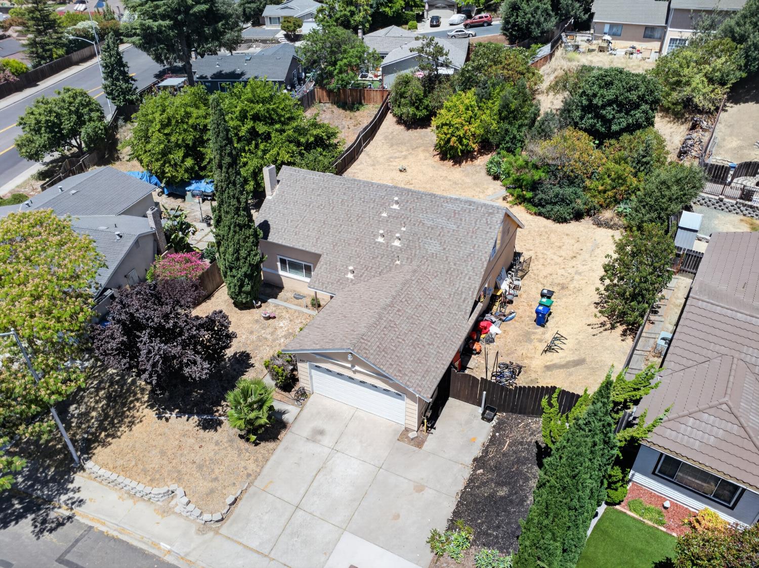 807 REEF POINT Drive