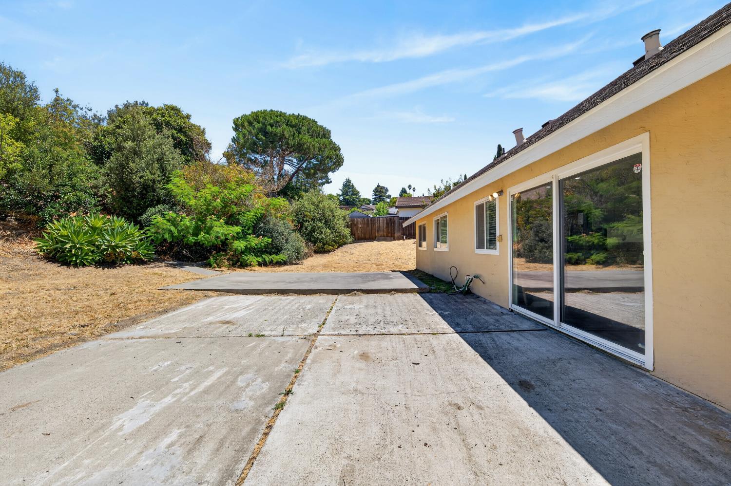 807 REEF POINT Drive