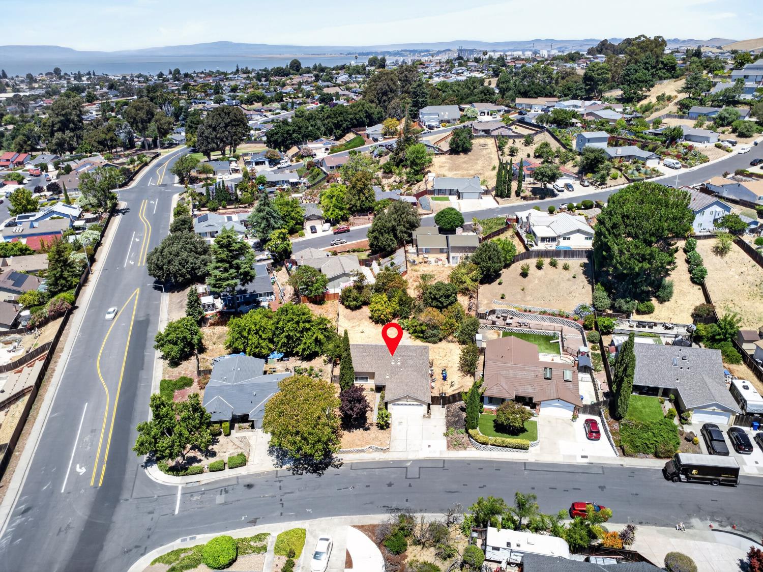 807 REEF POINT Drive