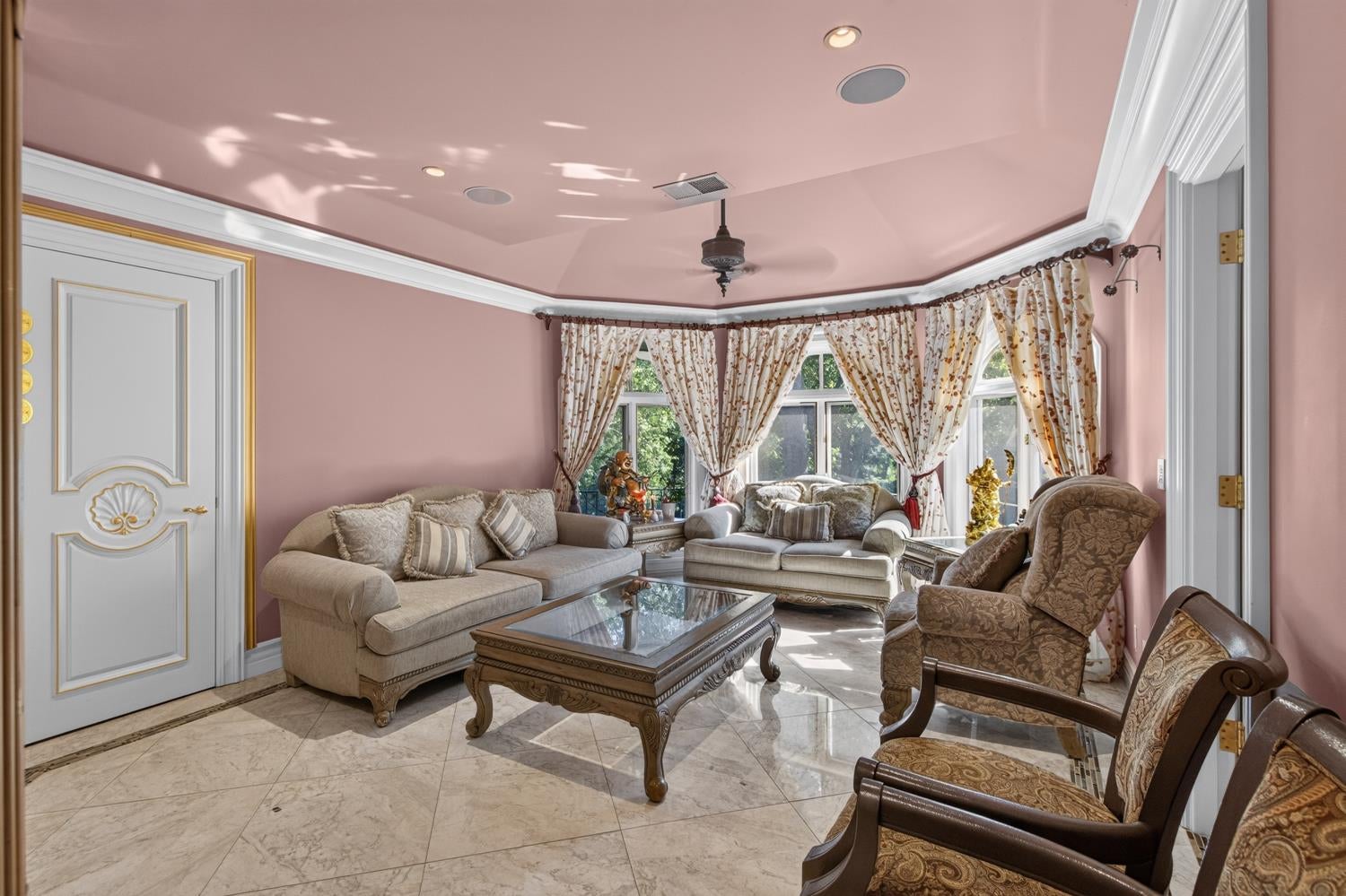 5021 JARDIN Lane