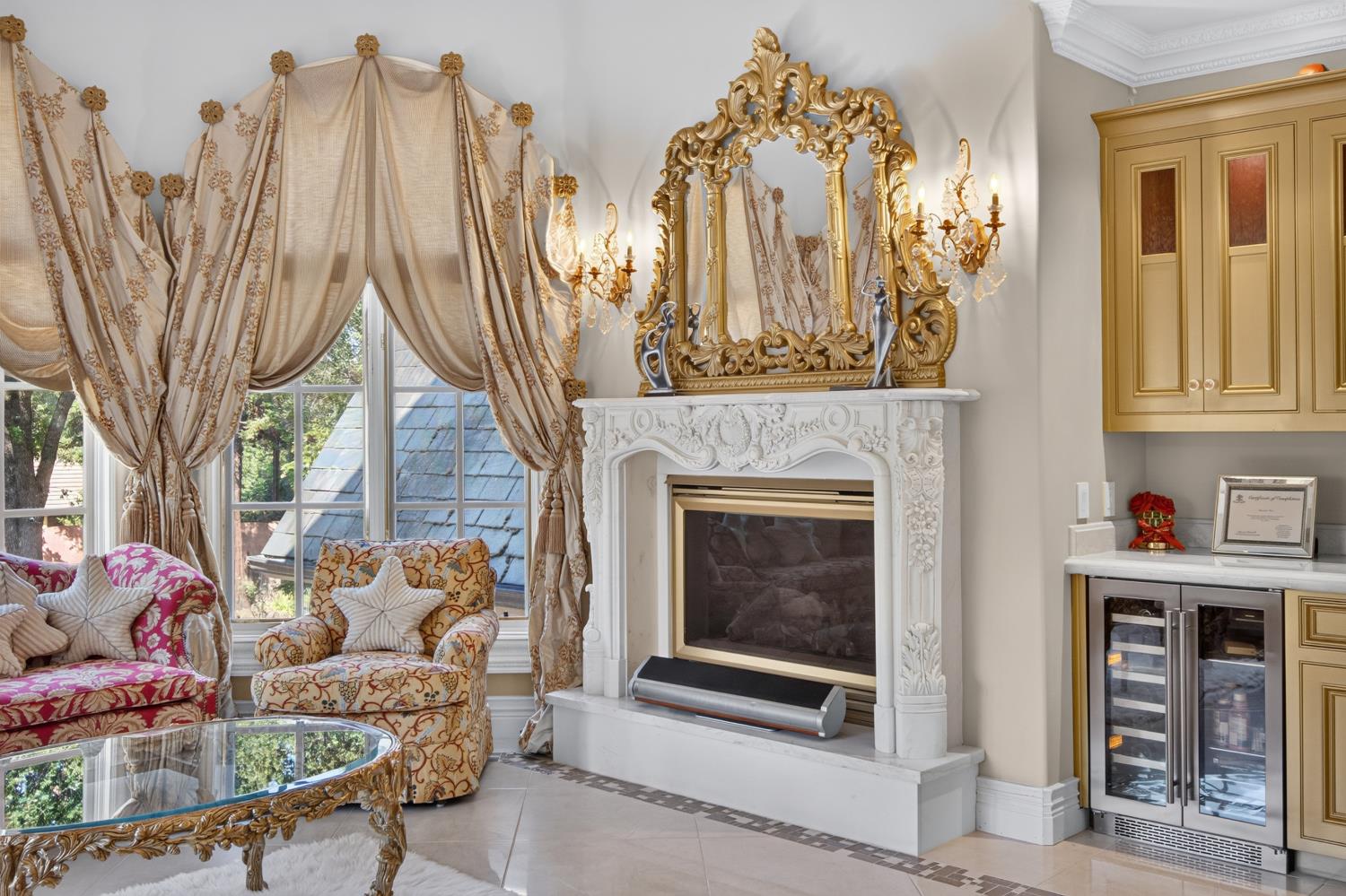 5021 JARDIN Lane