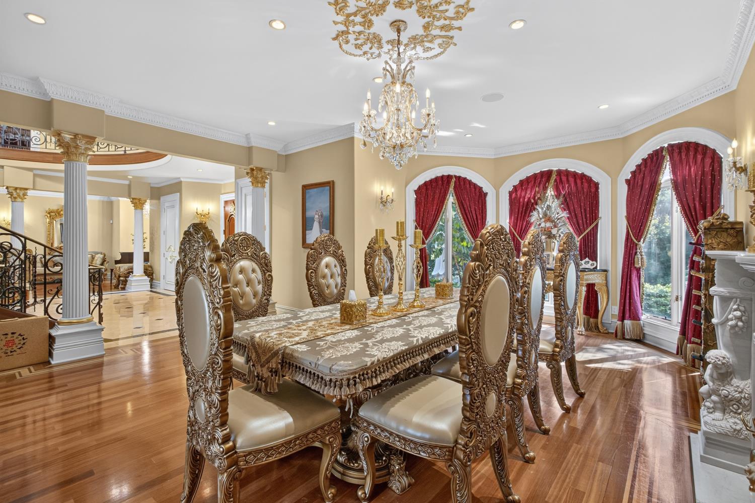 5021 JARDIN Lane