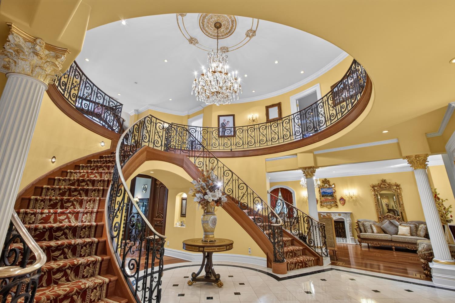 5021 JARDIN Lane