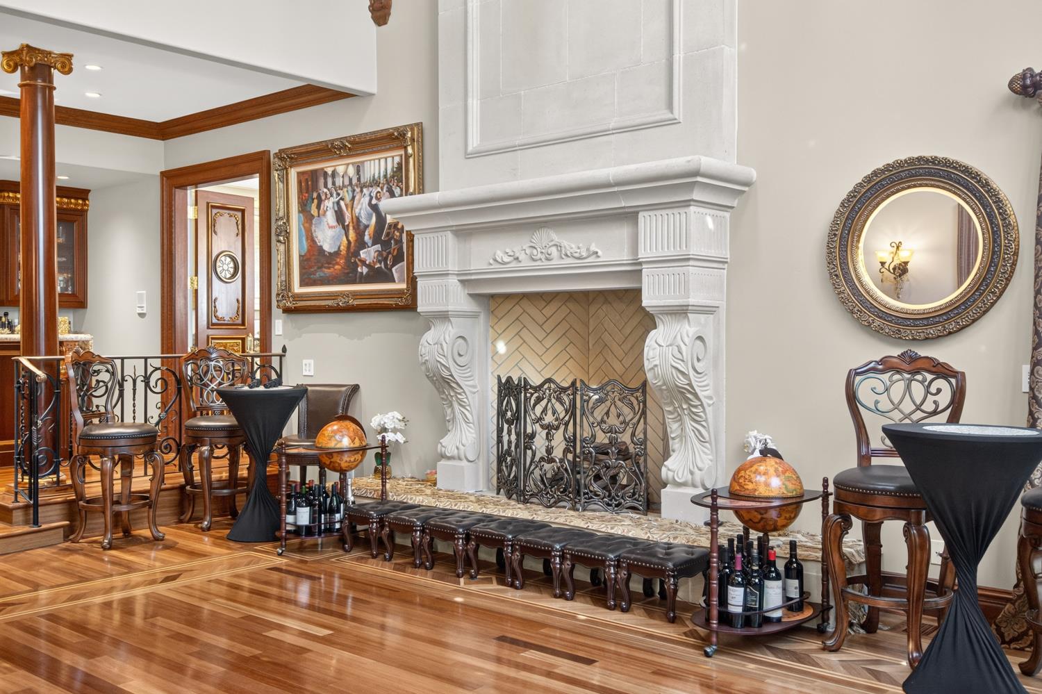 5021 JARDIN Lane