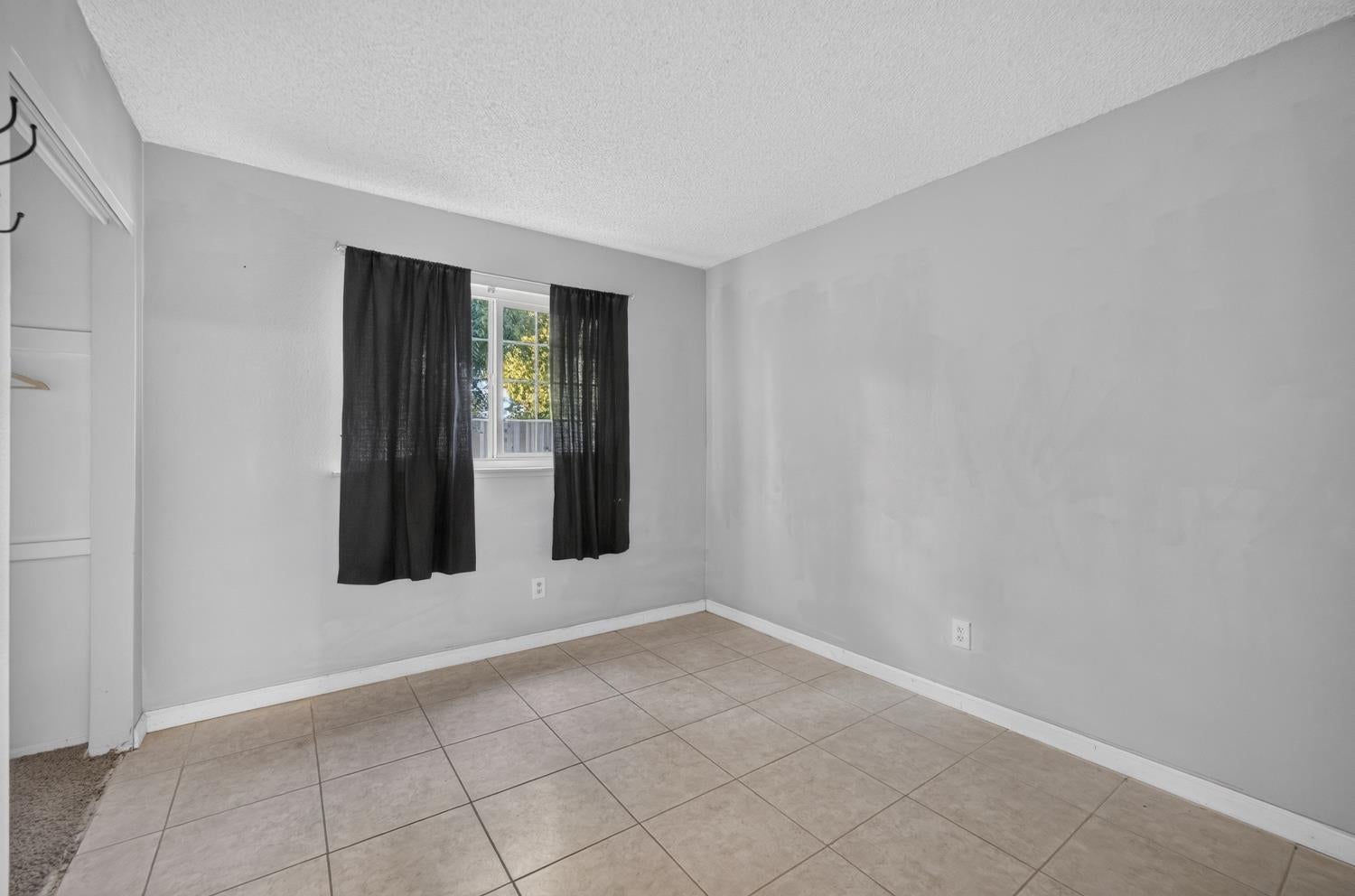 5267 VILLAGE WOOD Drive