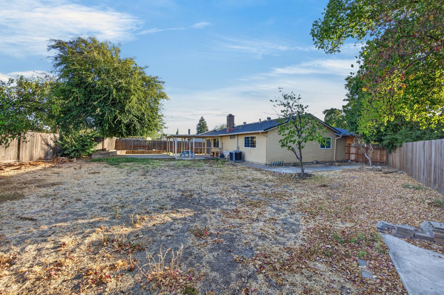 5267 VILLAGE WOOD Drive