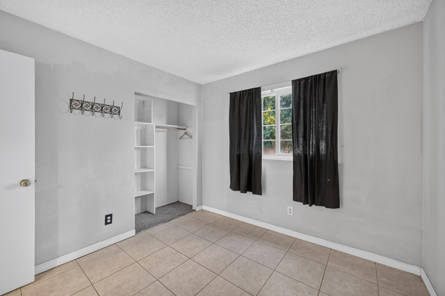 5267 VILLAGE WOOD Drive