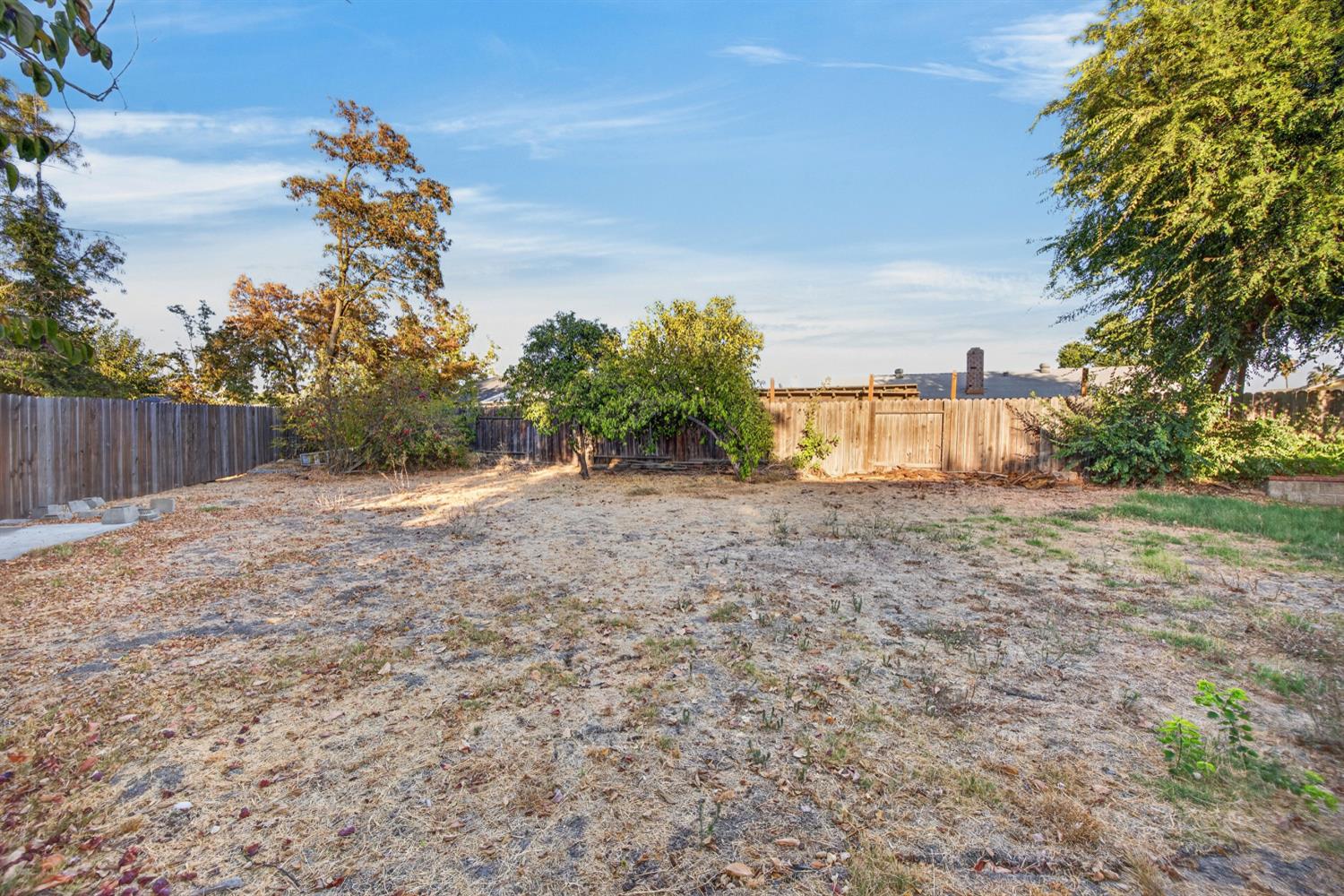5267 VILLAGE WOOD Drive