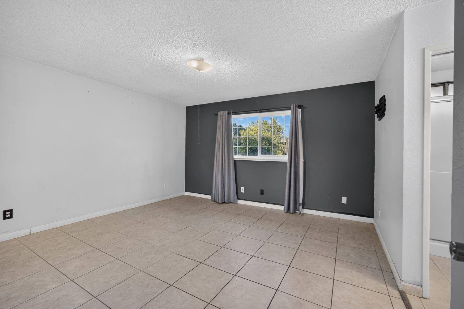 5267 VILLAGE WOOD Drive