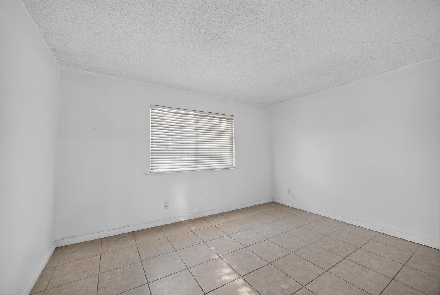 5267 VILLAGE WOOD Drive