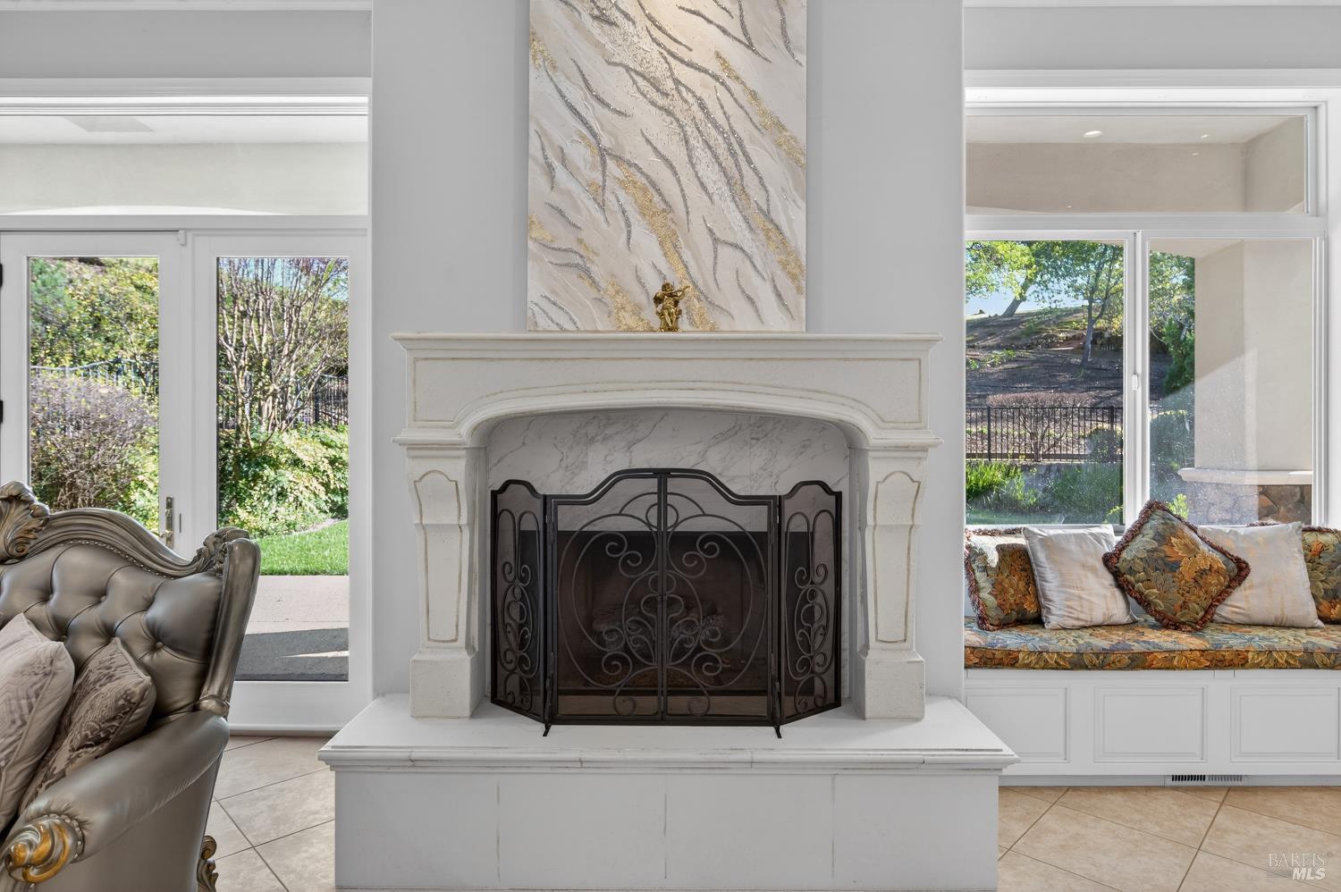 2054 PINECREST Court