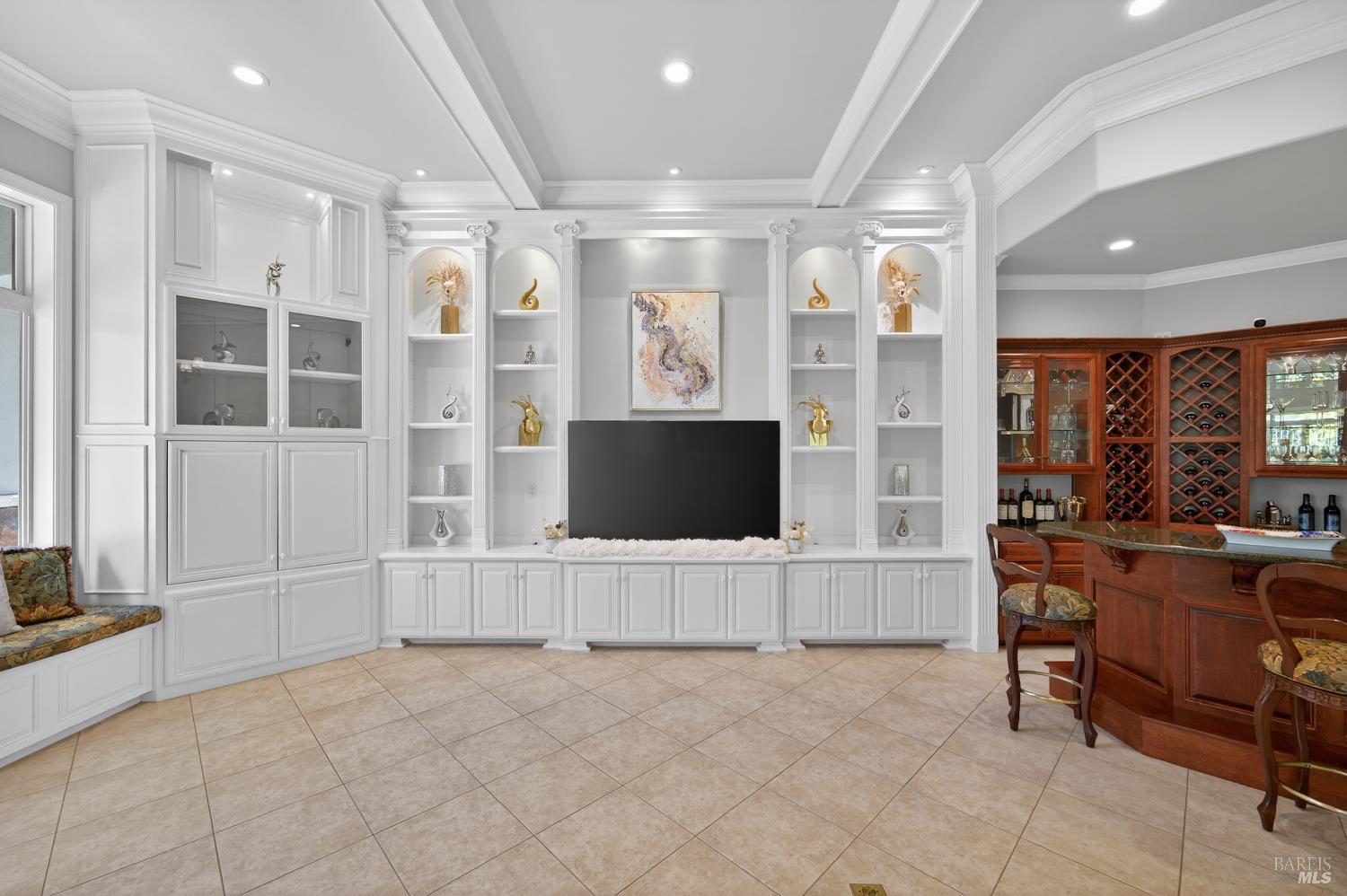 2054 PINECREST Court