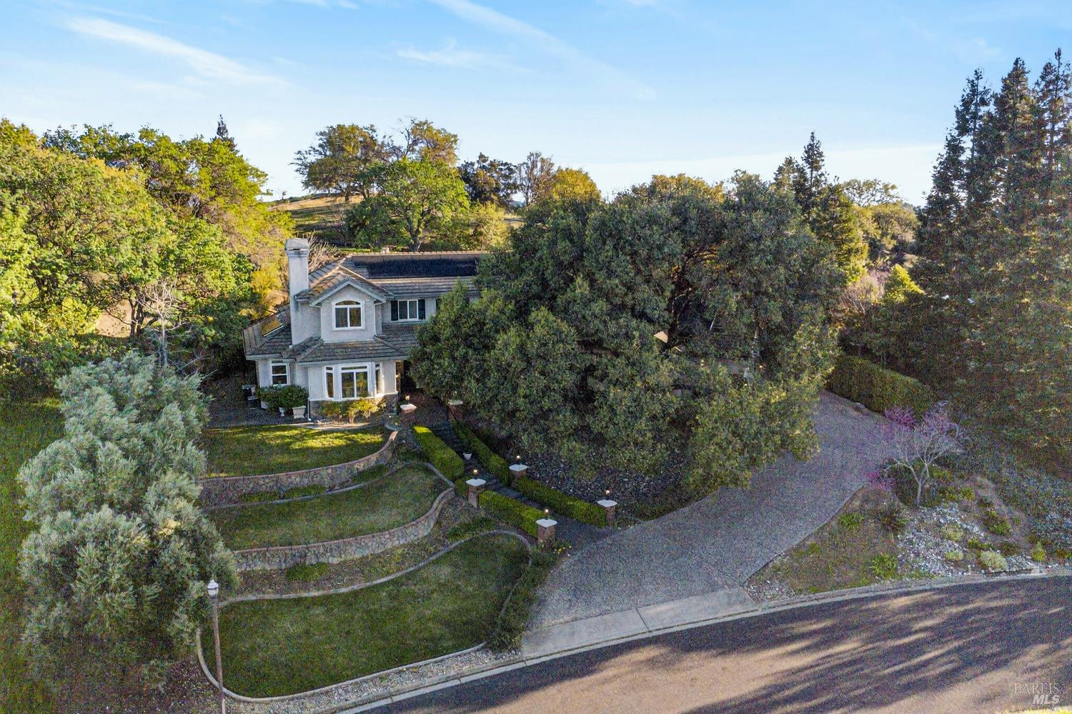 2054 PINECREST Court