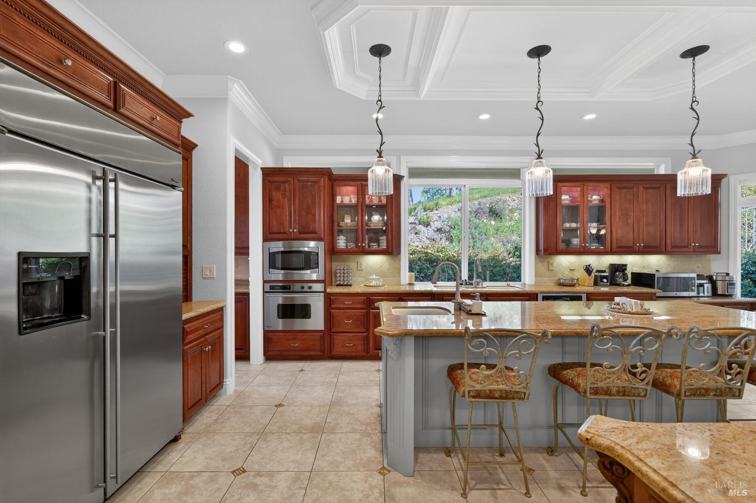 2054 PINECREST Court