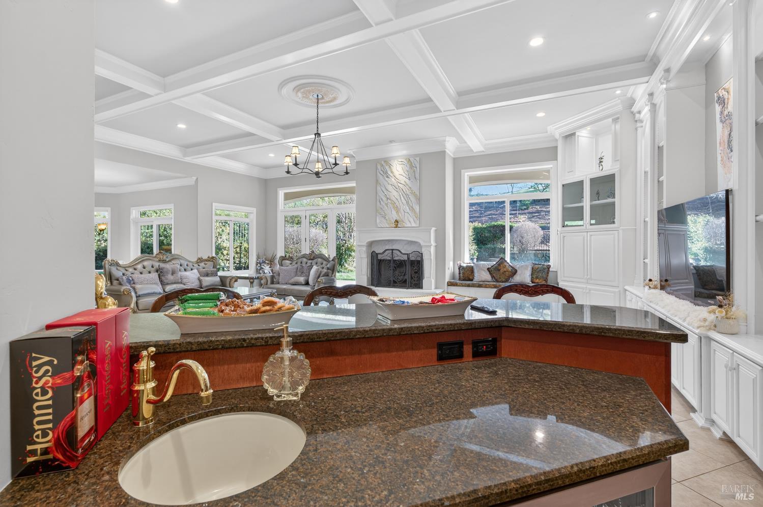 2054 PINECREST Court