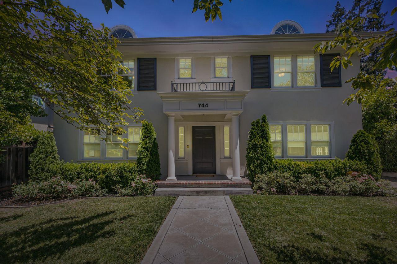 744 Morse Street
