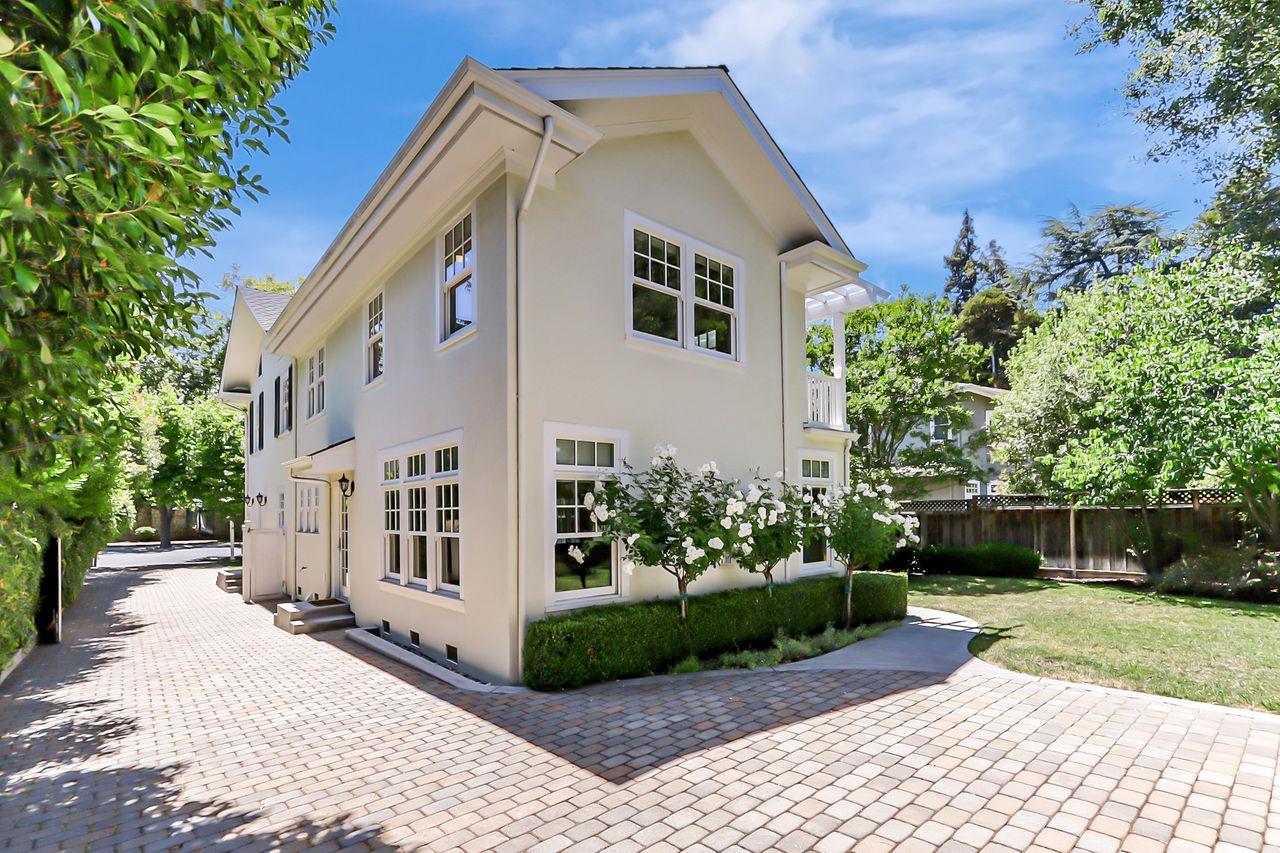744 Morse Street