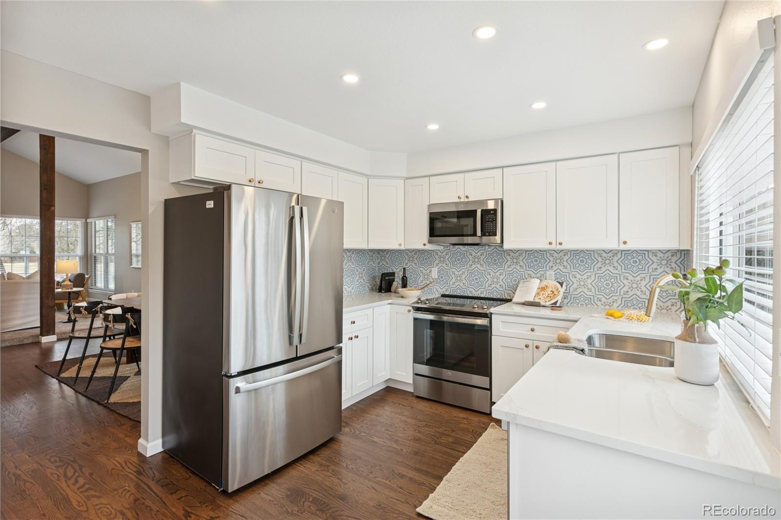 8047 E Phillips Circle