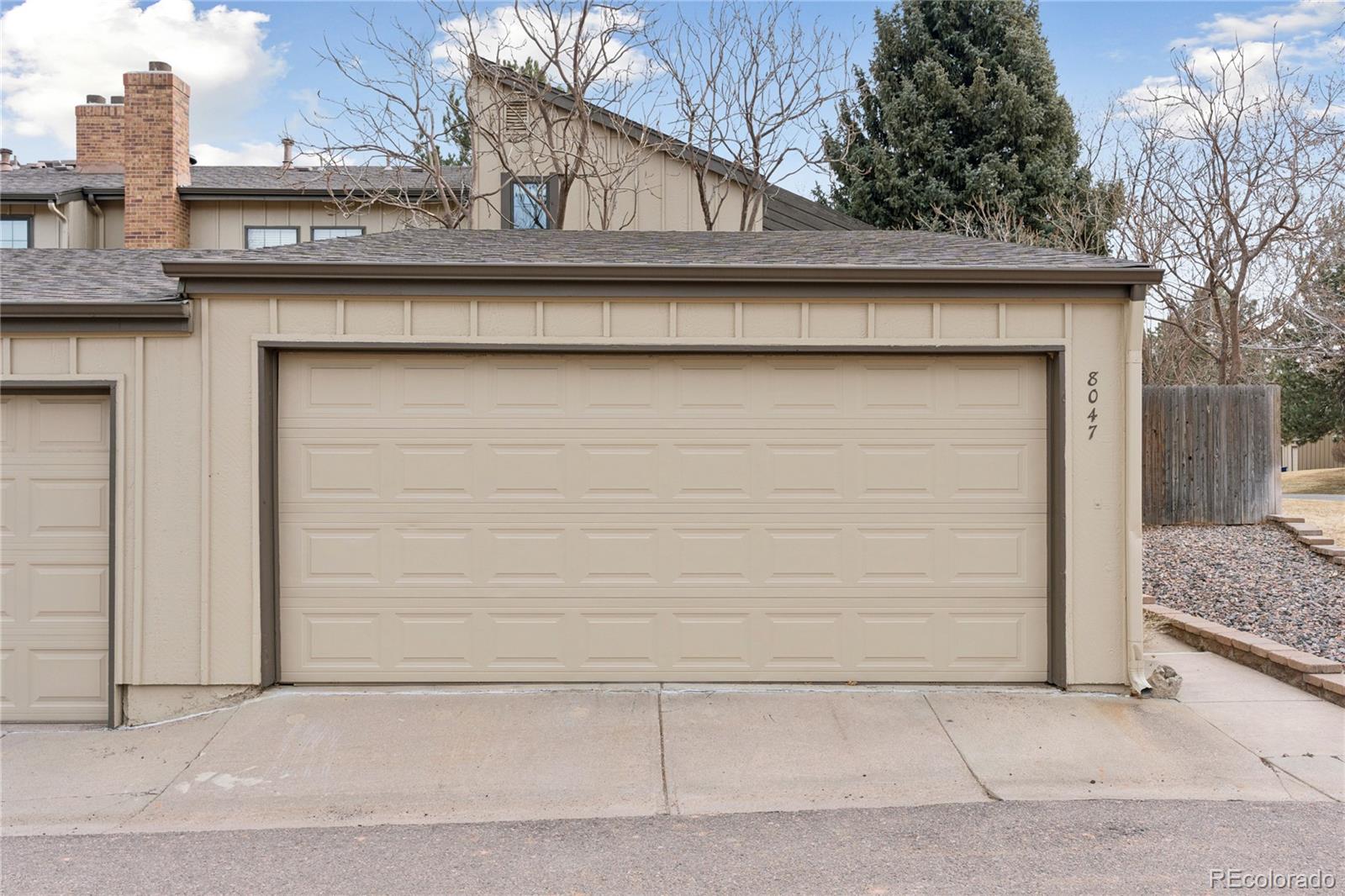 8047 E Phillips Circle