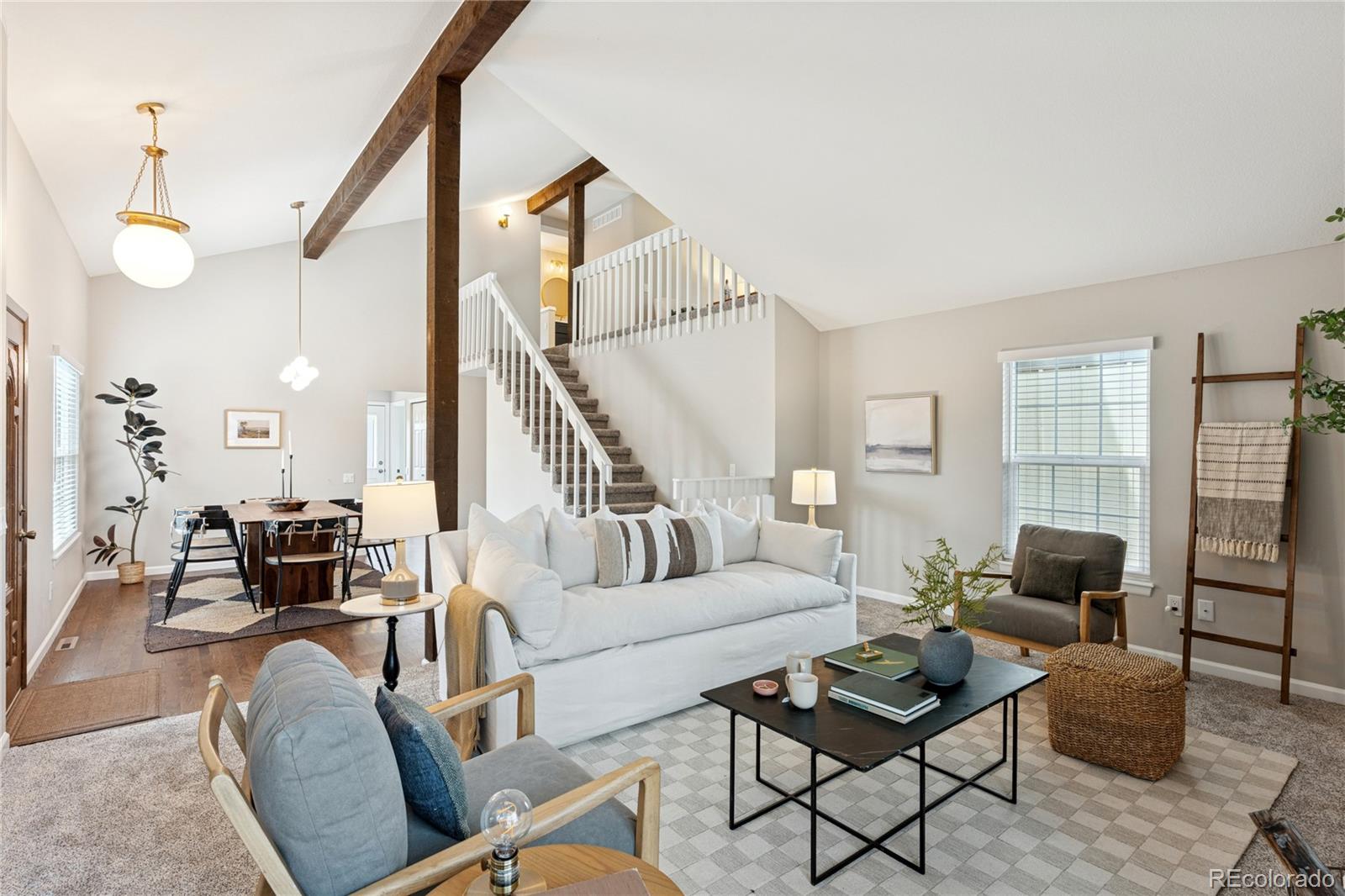 8047 E Phillips Circle