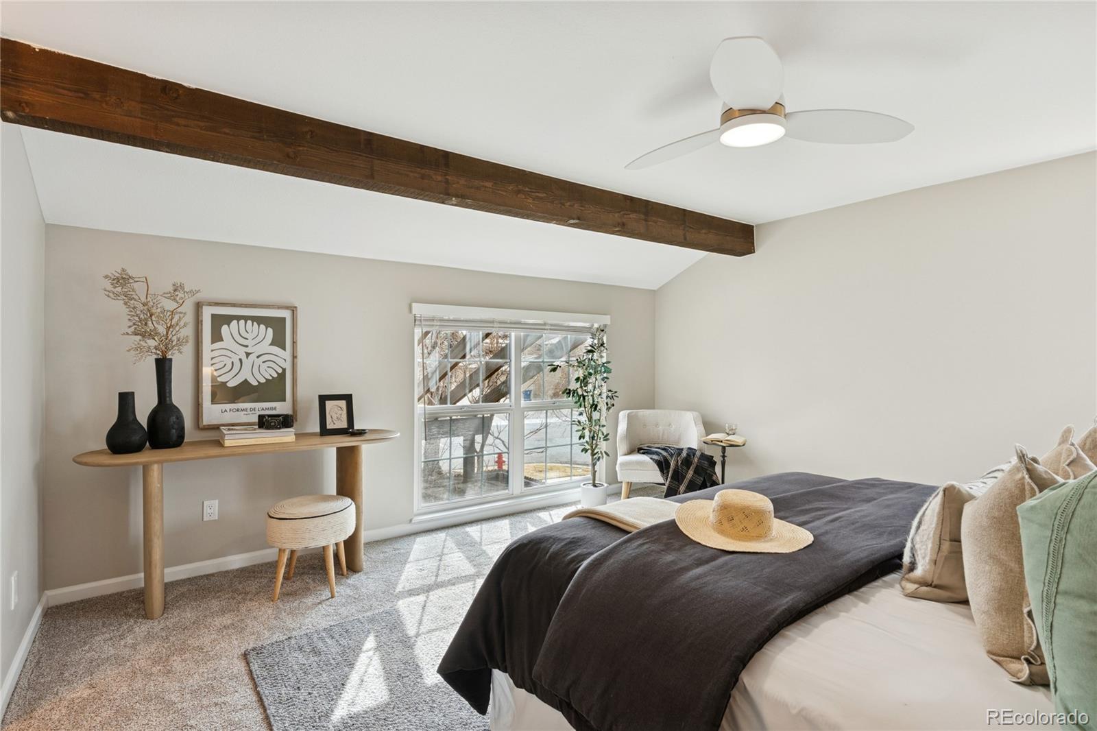 8047 E Phillips Circle