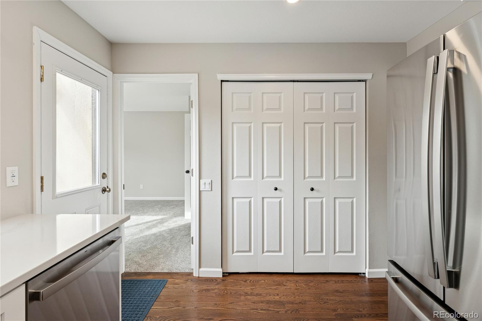 8047 E Phillips Circle