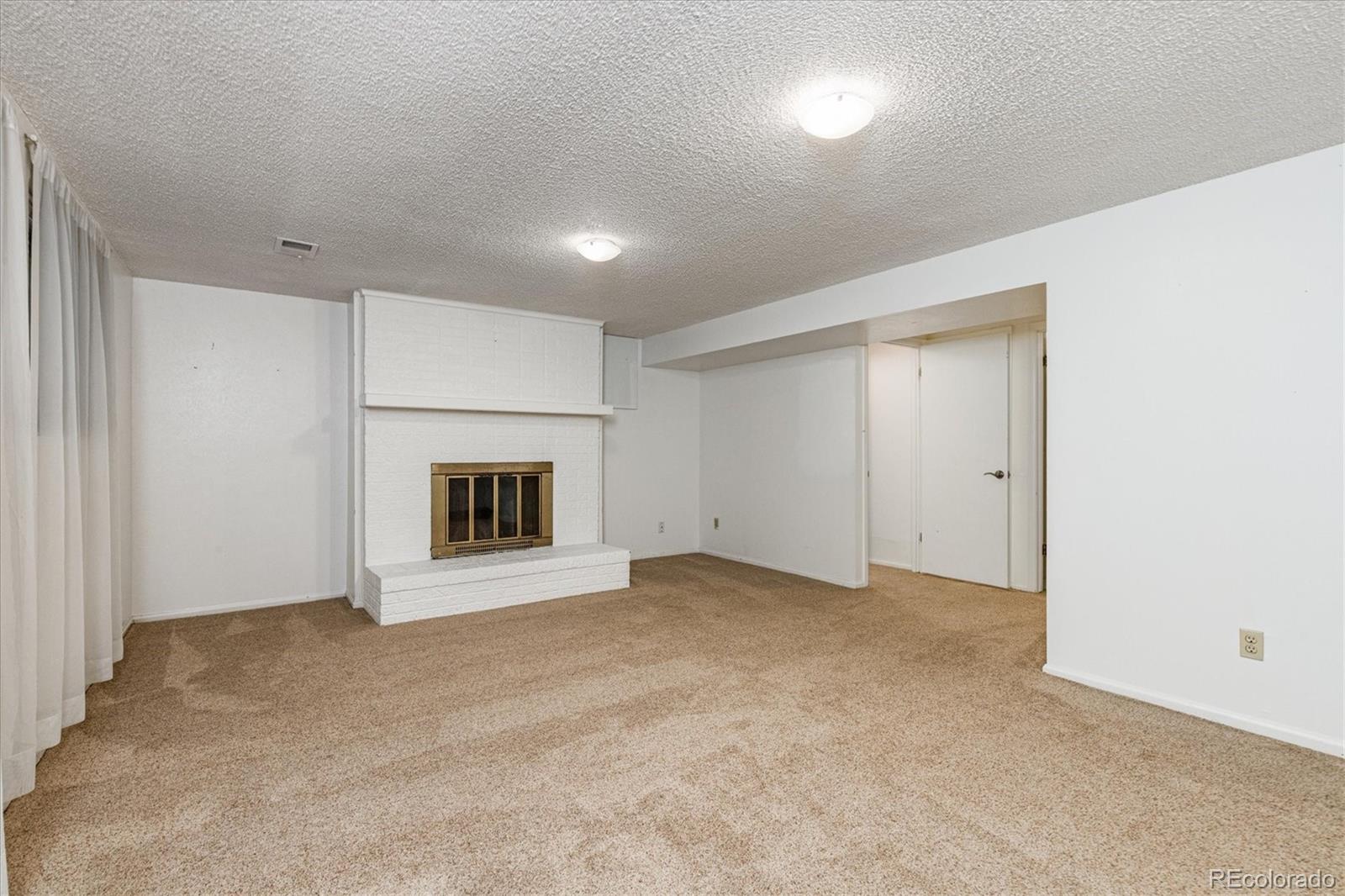 1409 E Mineral Place