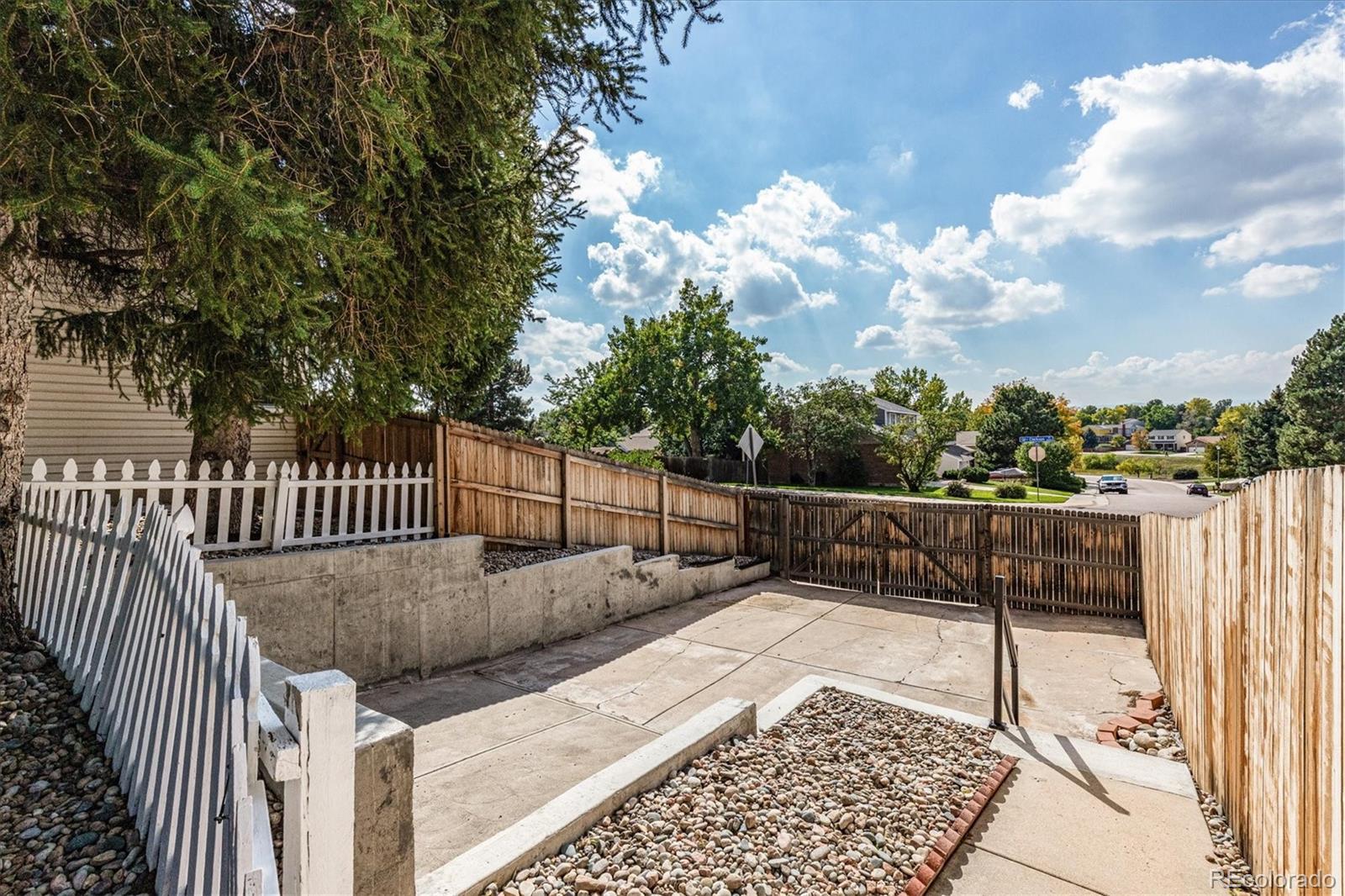 1409 E Mineral Place