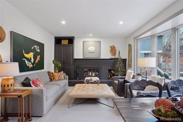 5262 E Maplewood Place