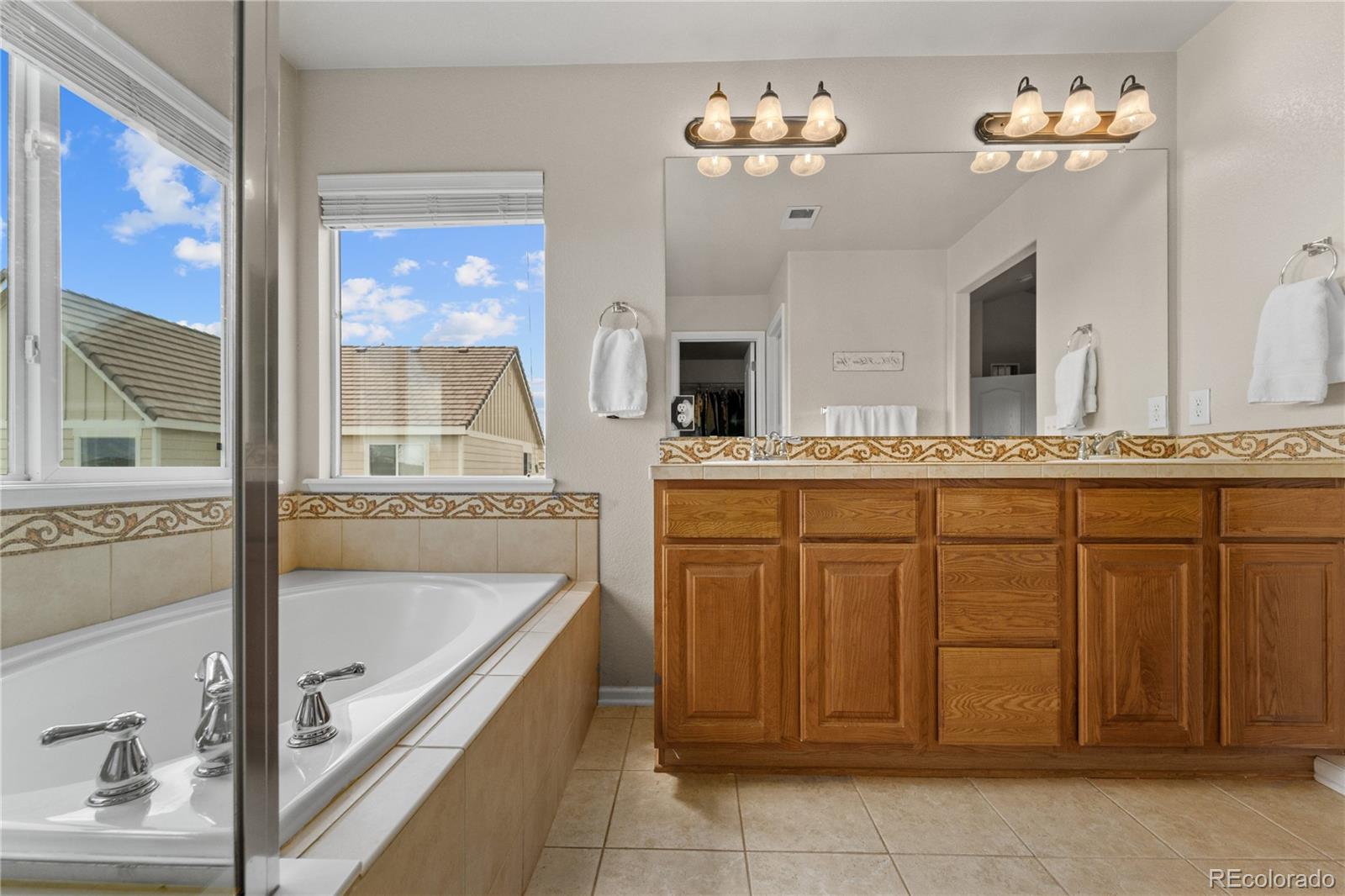 12230 S Eagle Hawk Trail