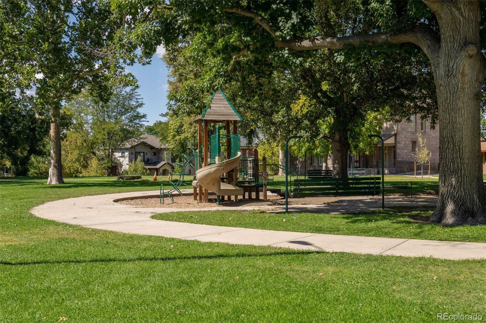 1577 S Clarkson Street