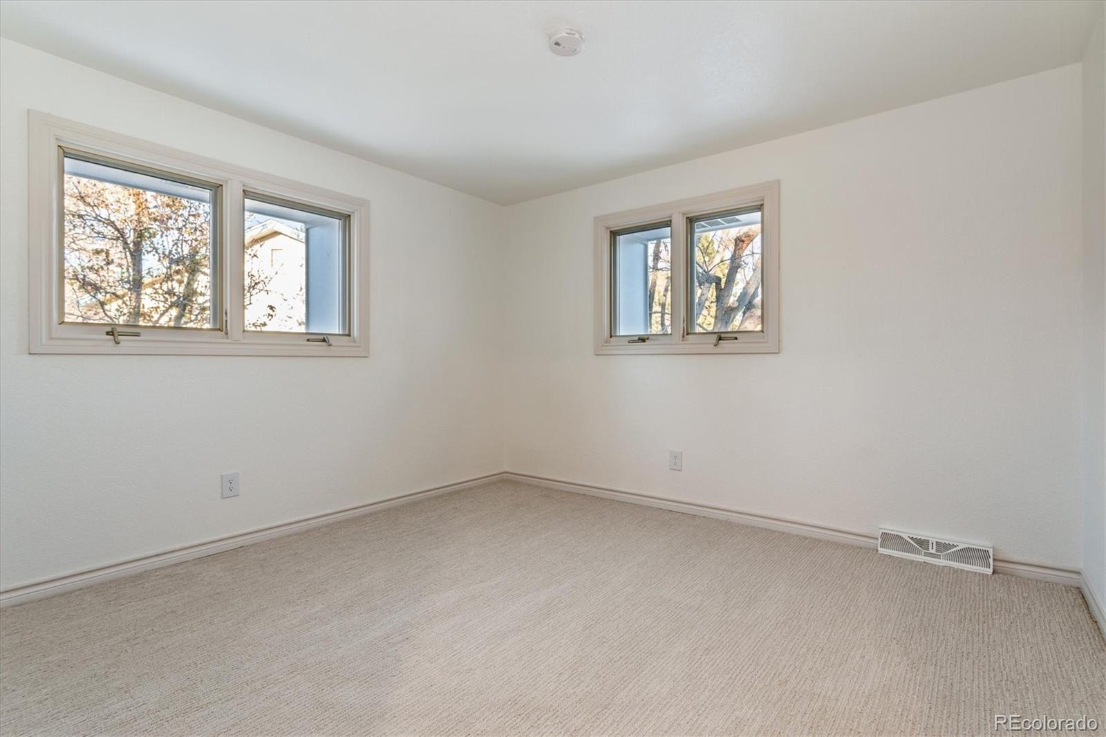 6075 S Filbert Court