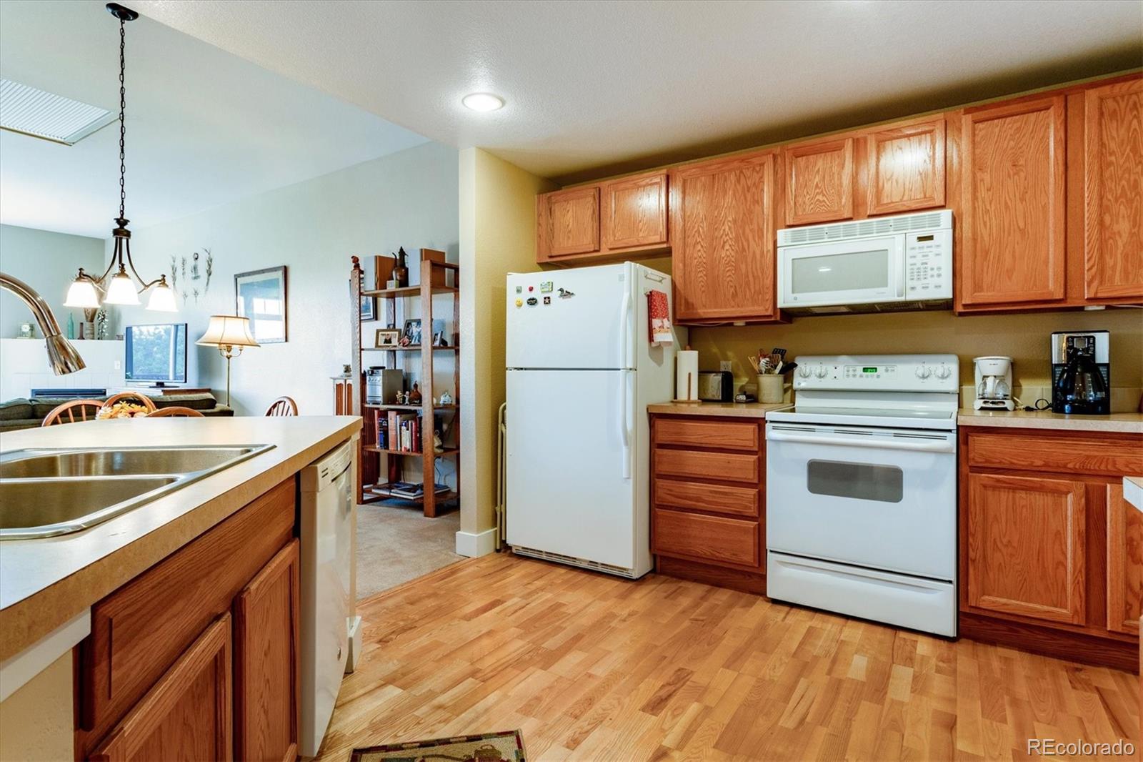 6000 W Floyd Avenue Unit: 315