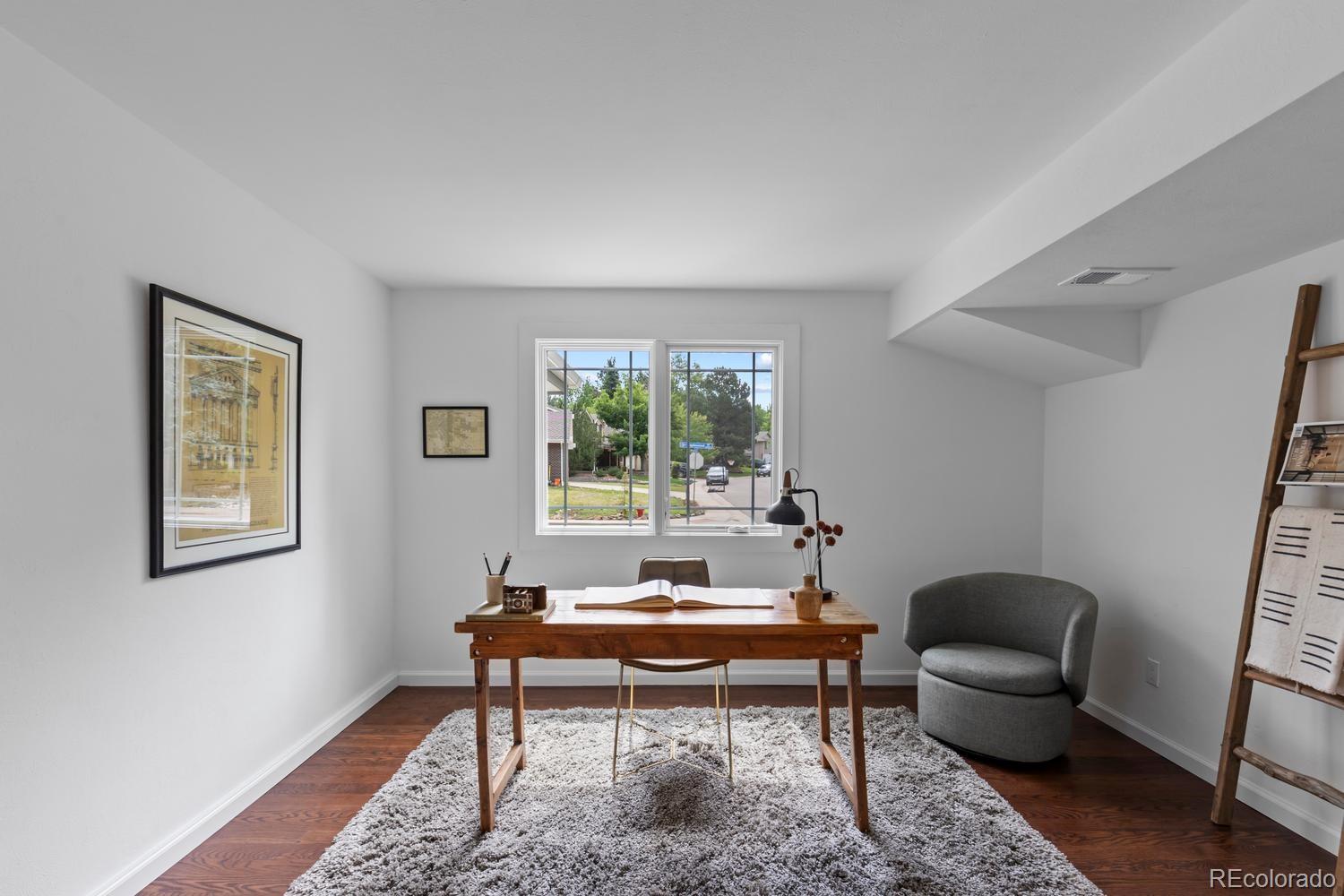 4953 E Maplewood Drive