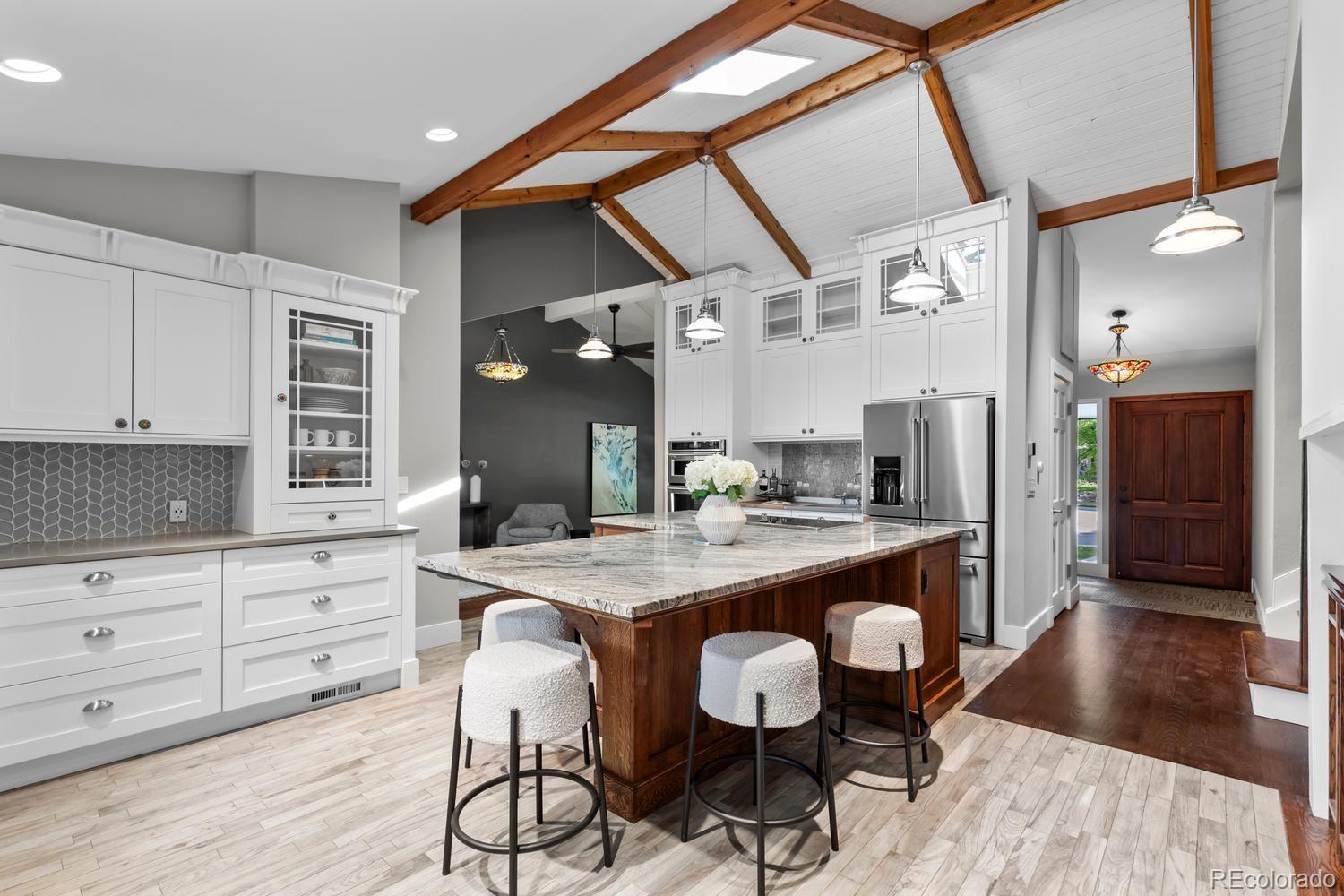 4953 E Maplewood Drive