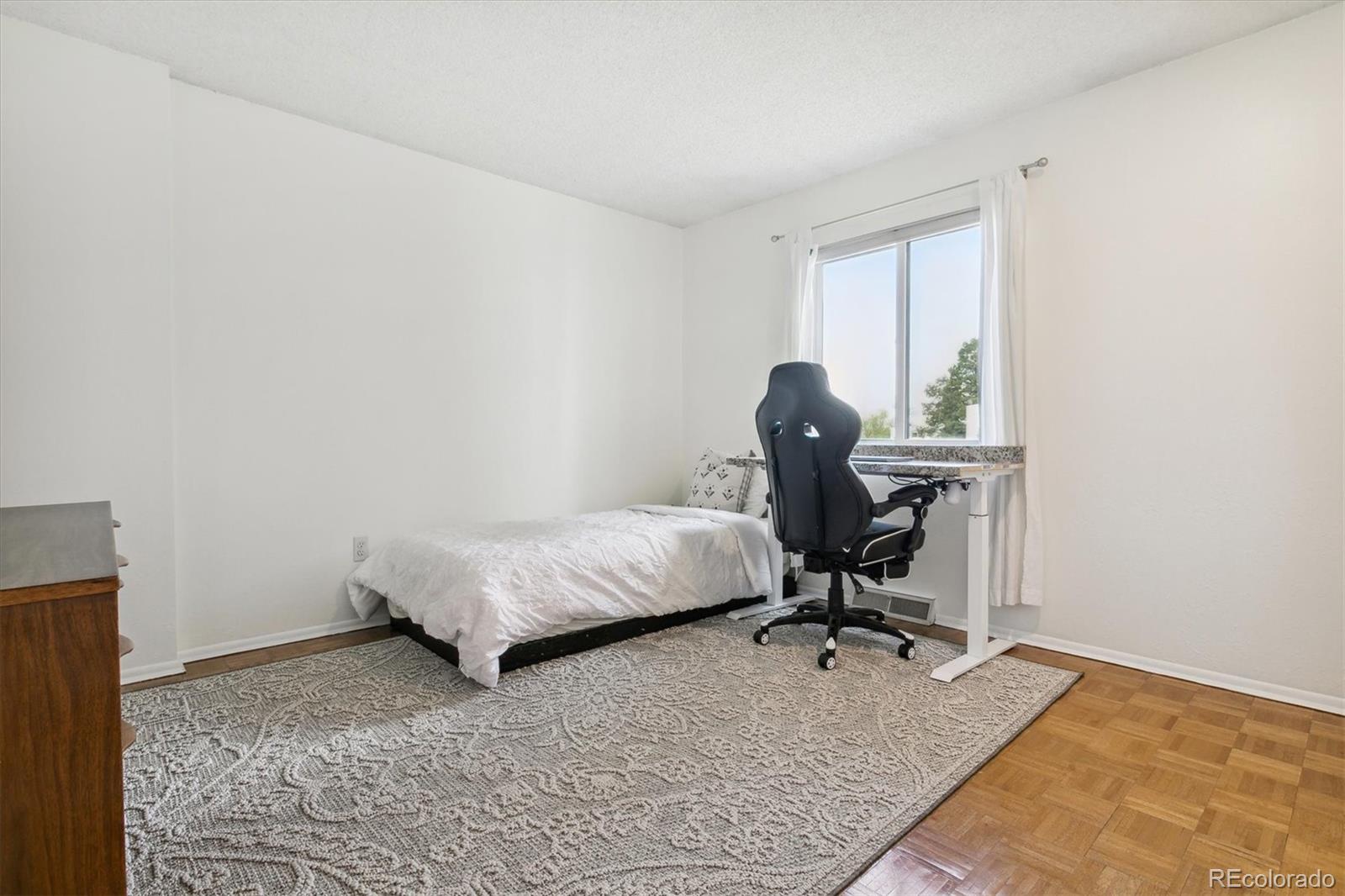 2389 S Kirkwood Court