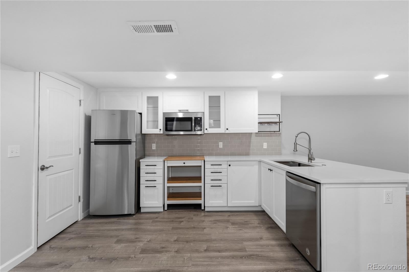 3290 S Krameria Street