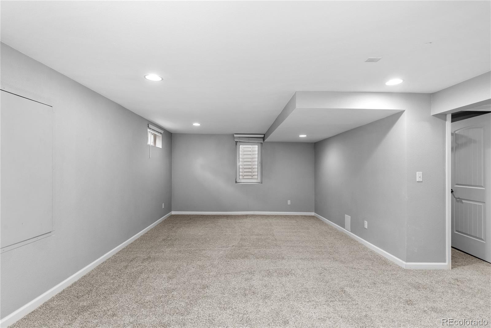 3290 S Krameria Street