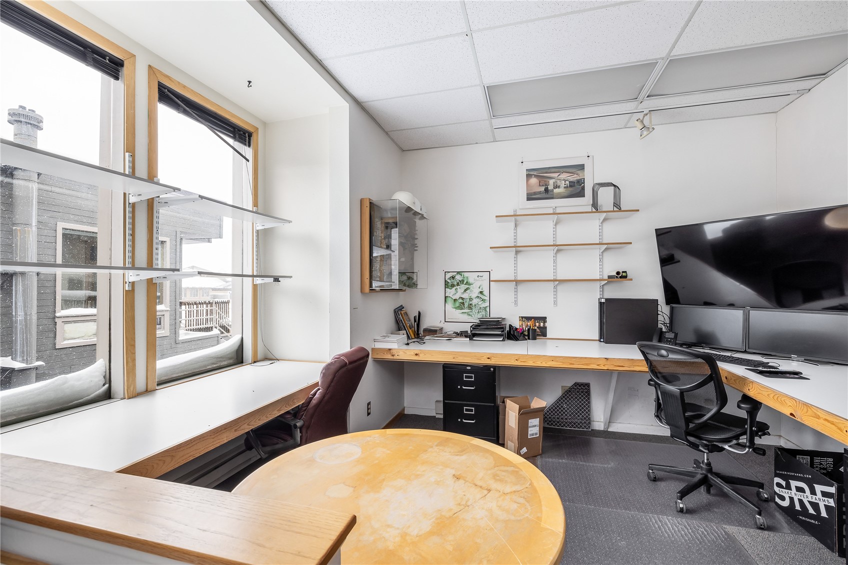 610 E Main STREET 610-12