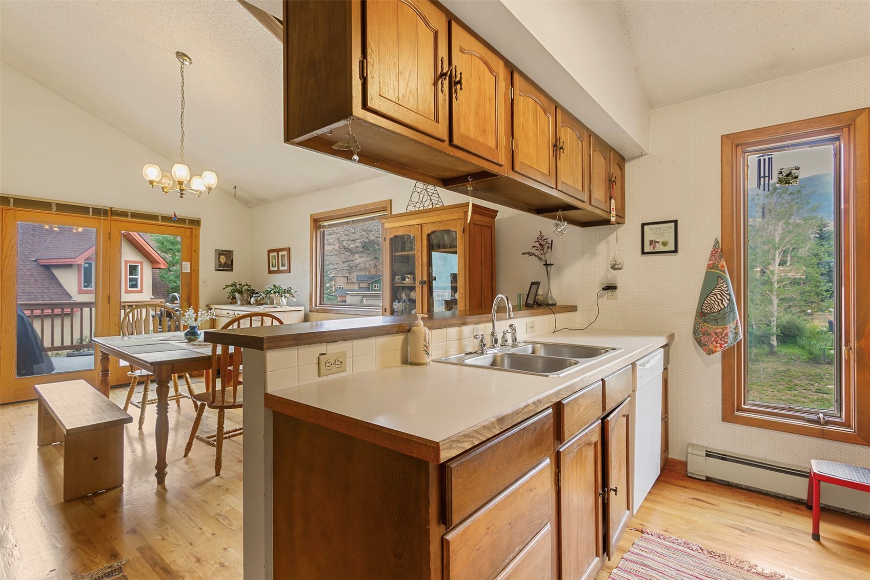 857 Deer Path ROAD