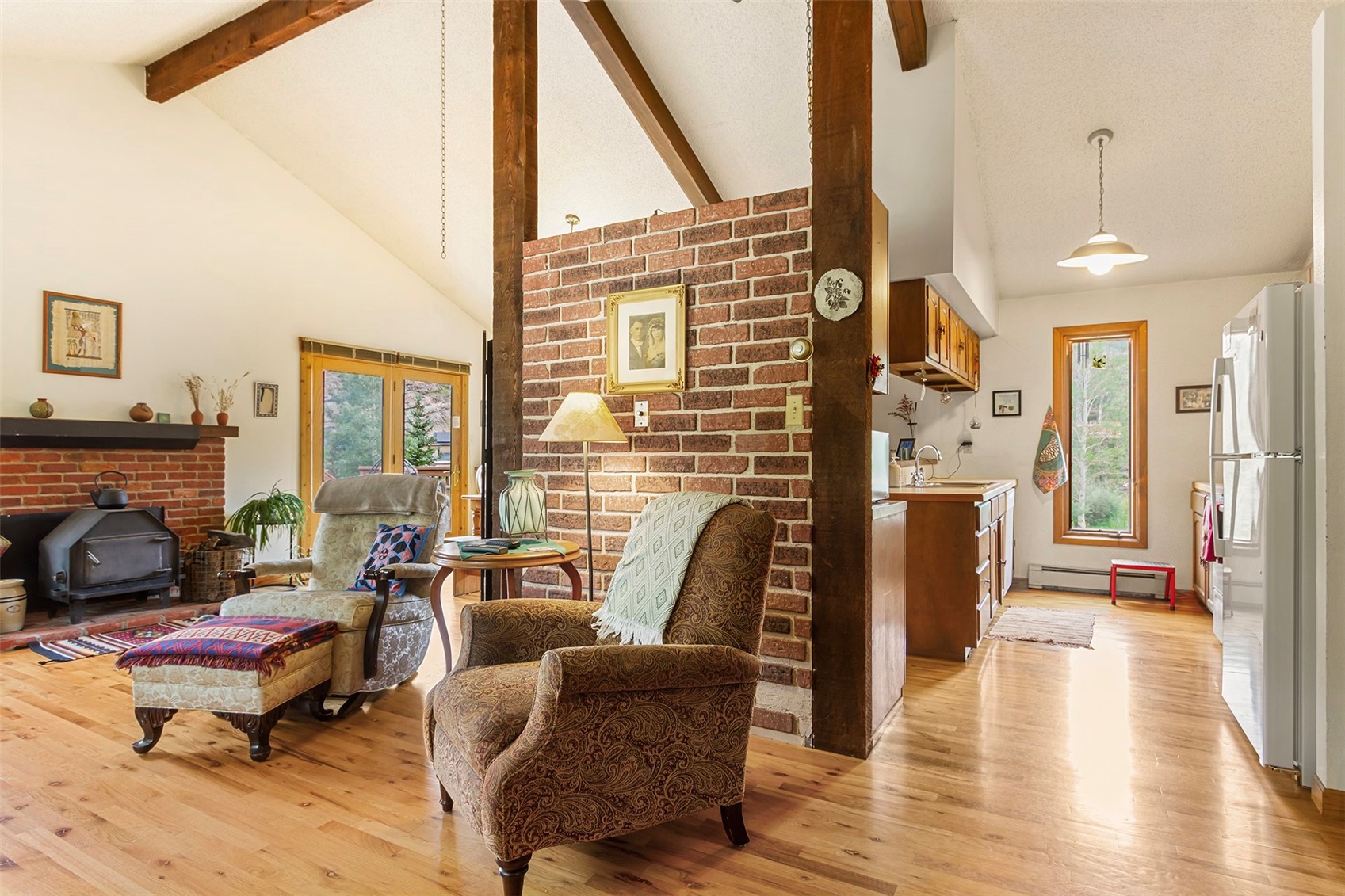 857 Deer Path ROAD