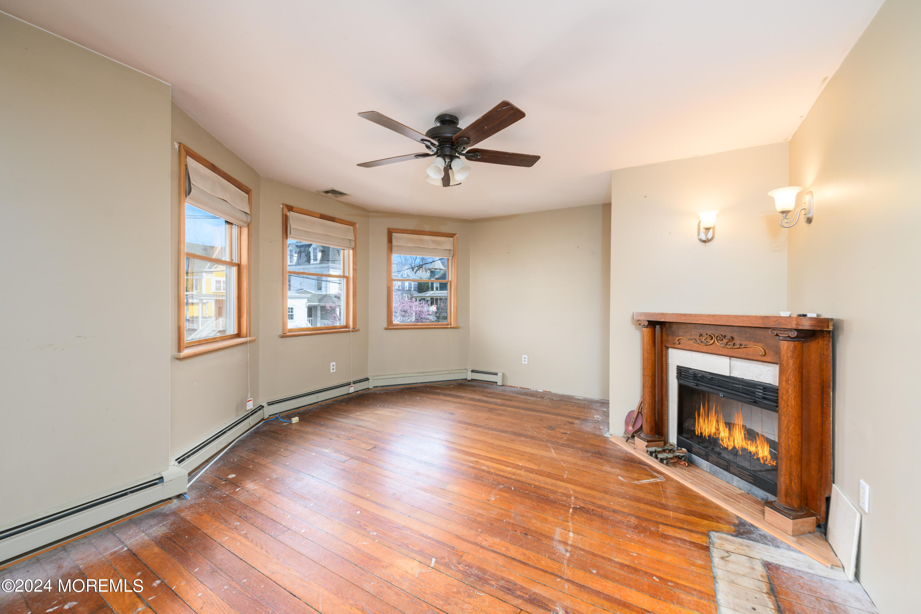 27 E Mount Avenue