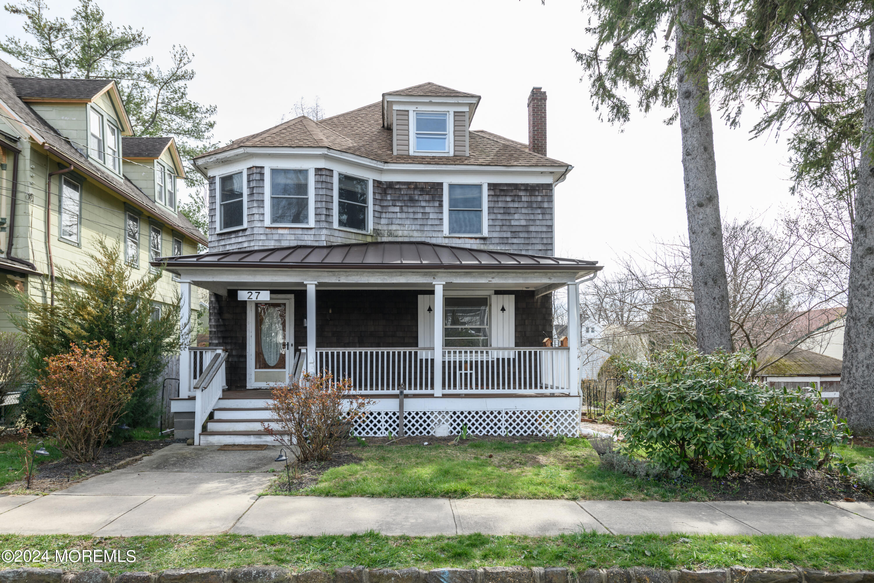 27 E Mount Avenue