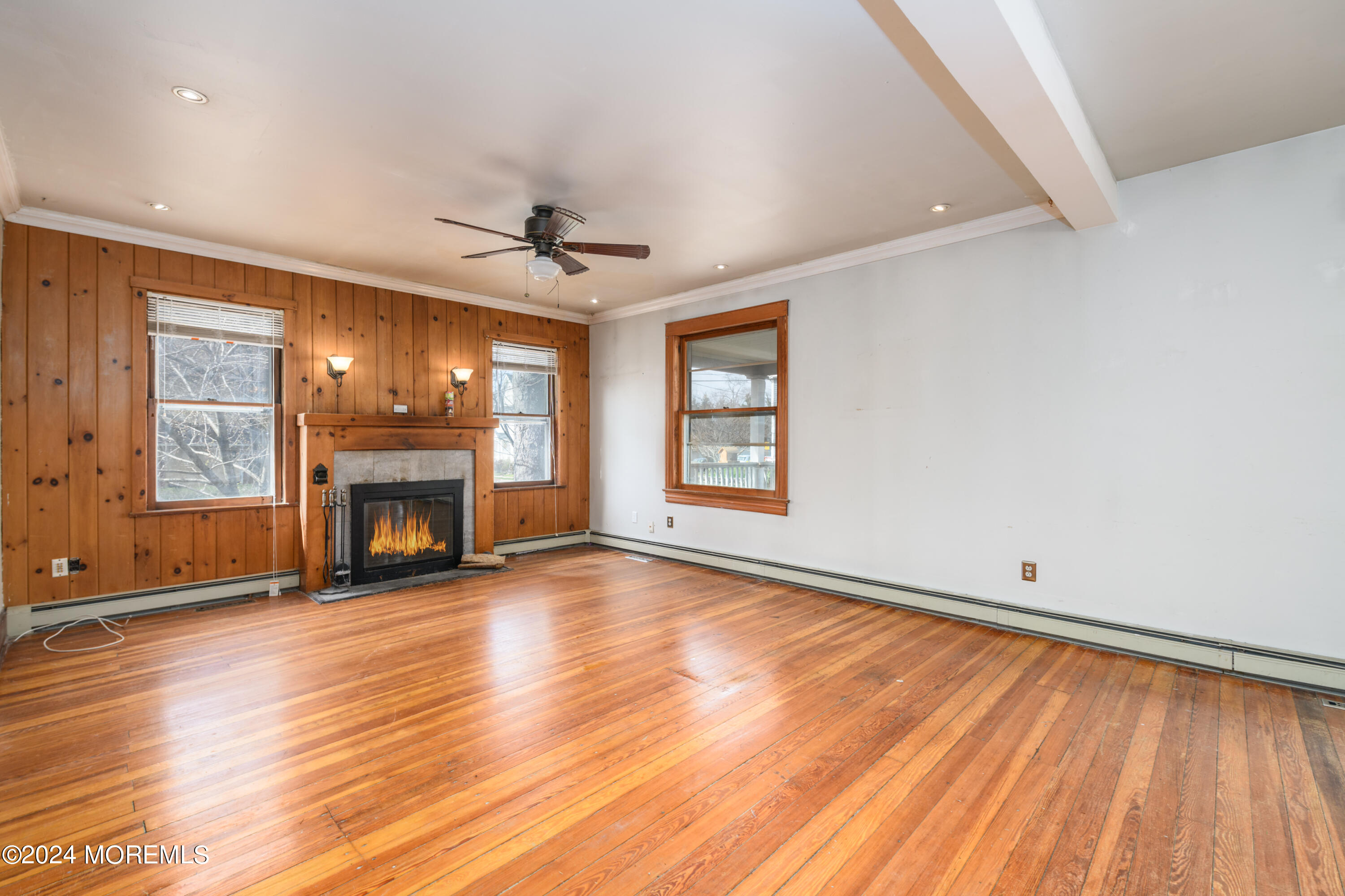 27 E Mount Avenue
